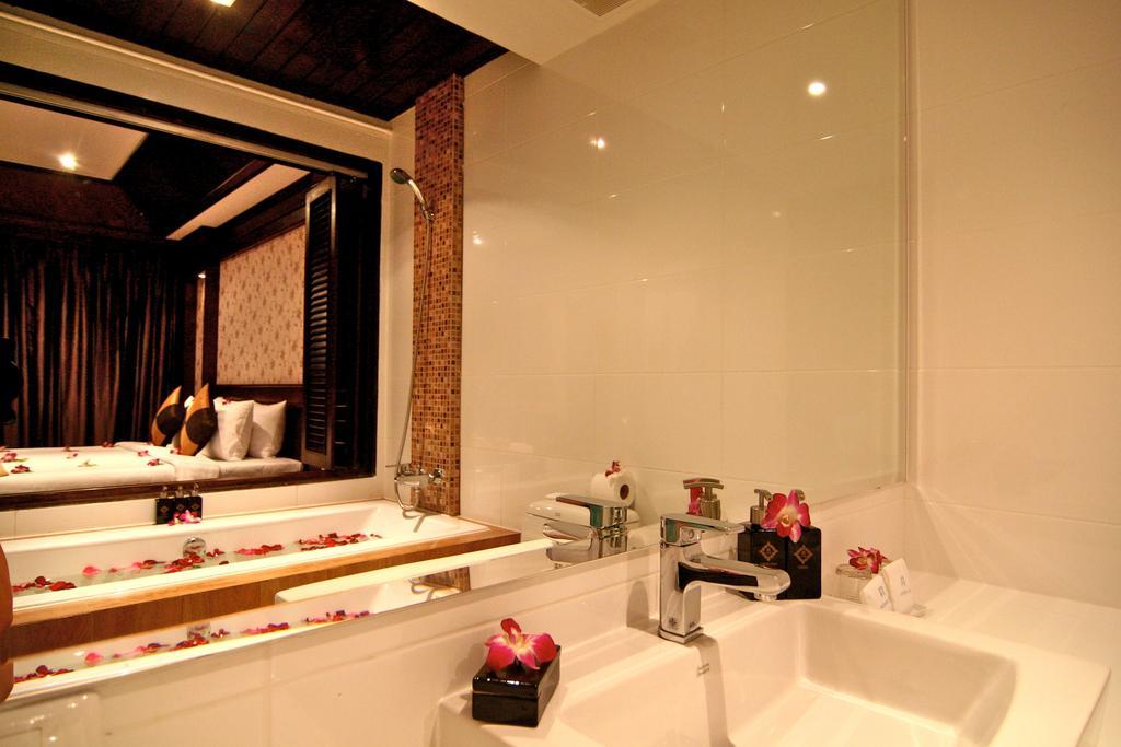Rayaburi Hotel, Patong Eksteriør bilde