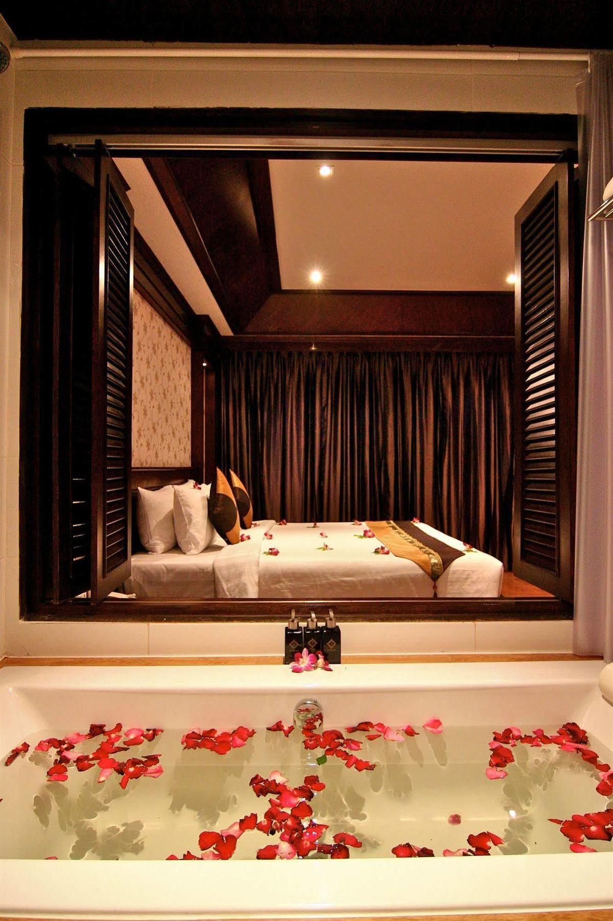 Rayaburi Hotel, Patong Eksteriør bilde